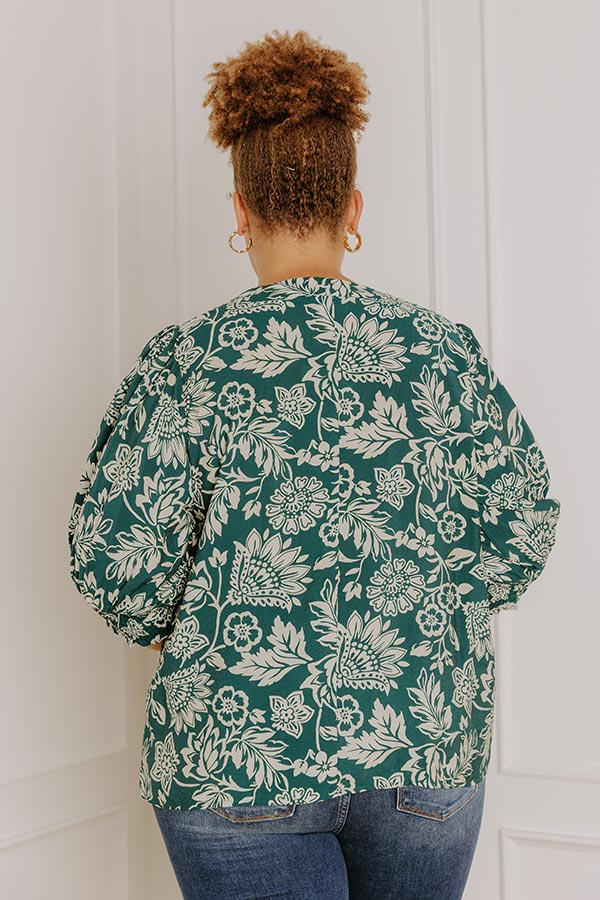 Mystic Garden Floral Top In Hunter Green Curves