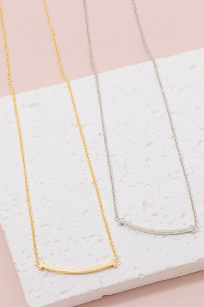Curve Appeal Necklace