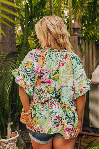 Tropical Treasures Shift Top in Ivory Curves