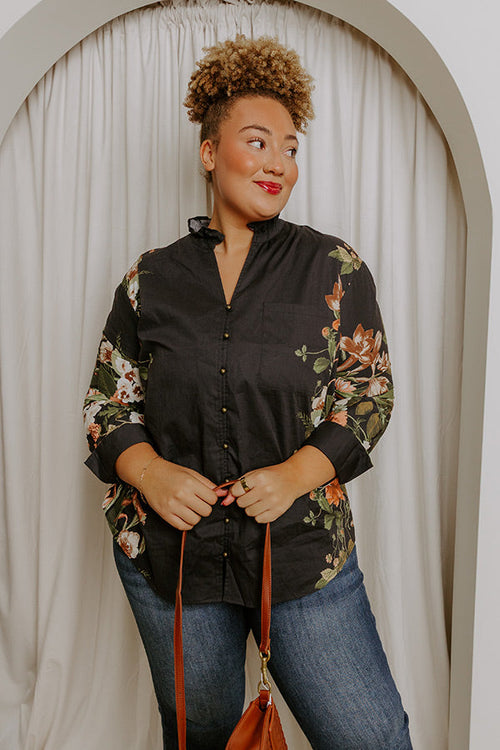Uptown Poise Floral Top in Black Curves
