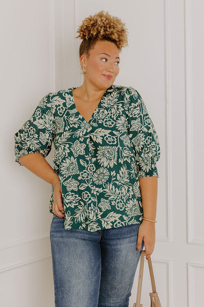 Mystic Garden Floral Top In Hunter Green Curves