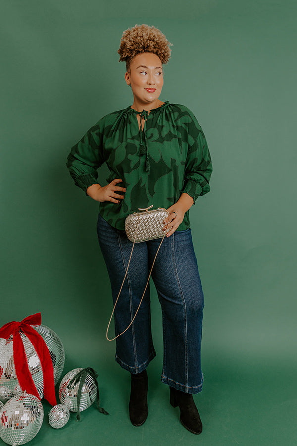 Soho Stroll Shift Top in Green Curves