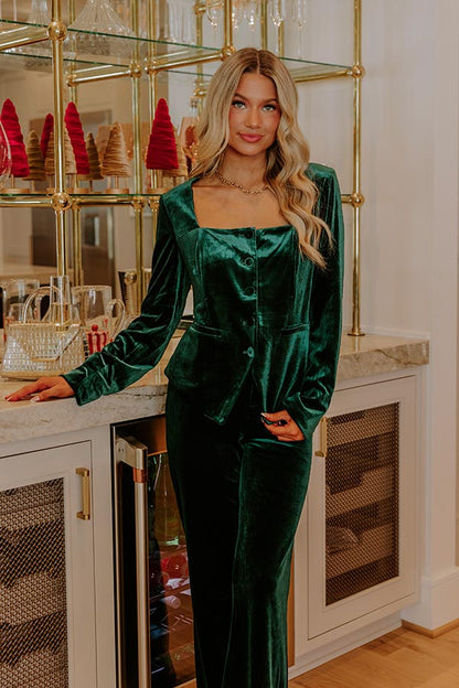 Chic Influencer Velvet Top in Hunter Green