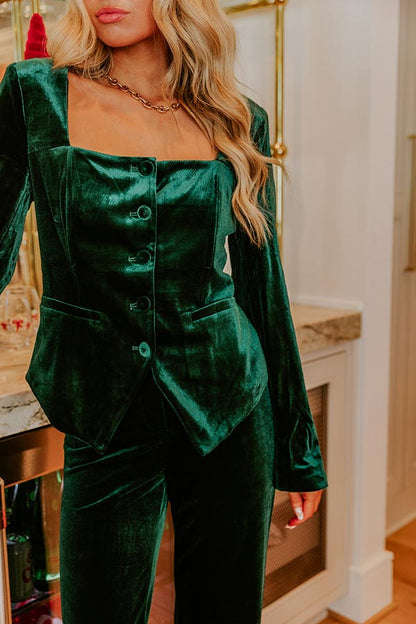 Chic Influencer Velvet Top in Hunter Green