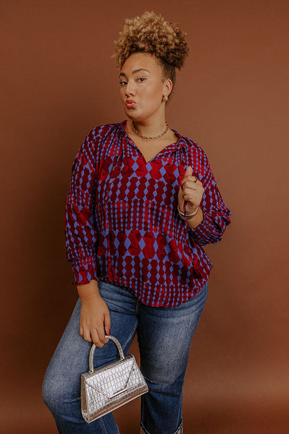 Soho Stroll Shift Top in Wine Curves