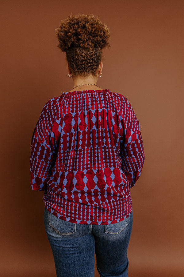 Soho Stroll Shift Top in Wine Curves