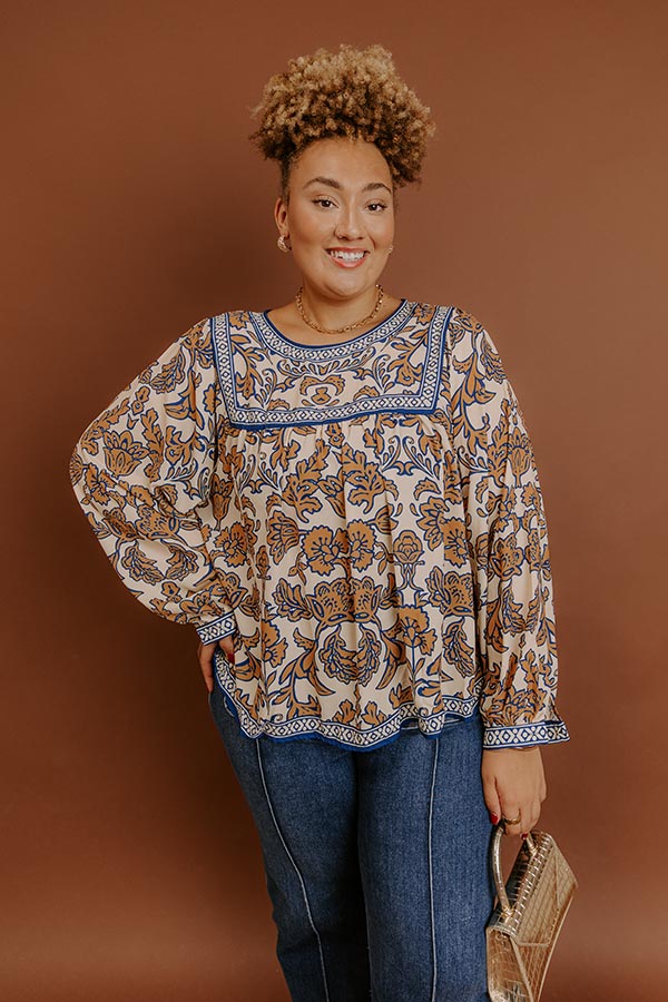 Hidden Attraction Floral Top Curves