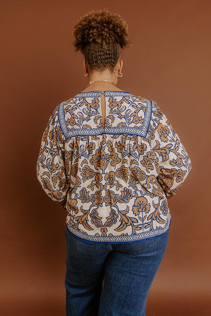 Hidden Attraction Floral Top Curves