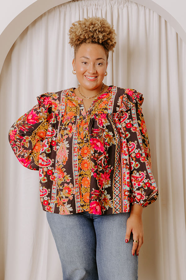 Garden Party Ready Floral Shift Top in Black Curves