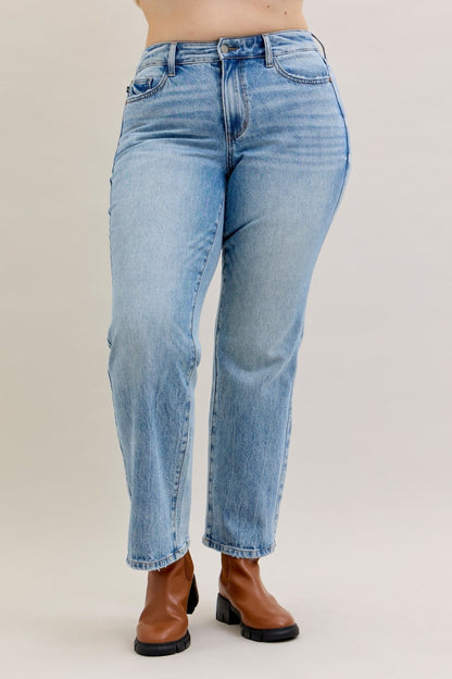 Judy Blue Curvy MR Rigid Magic Straight