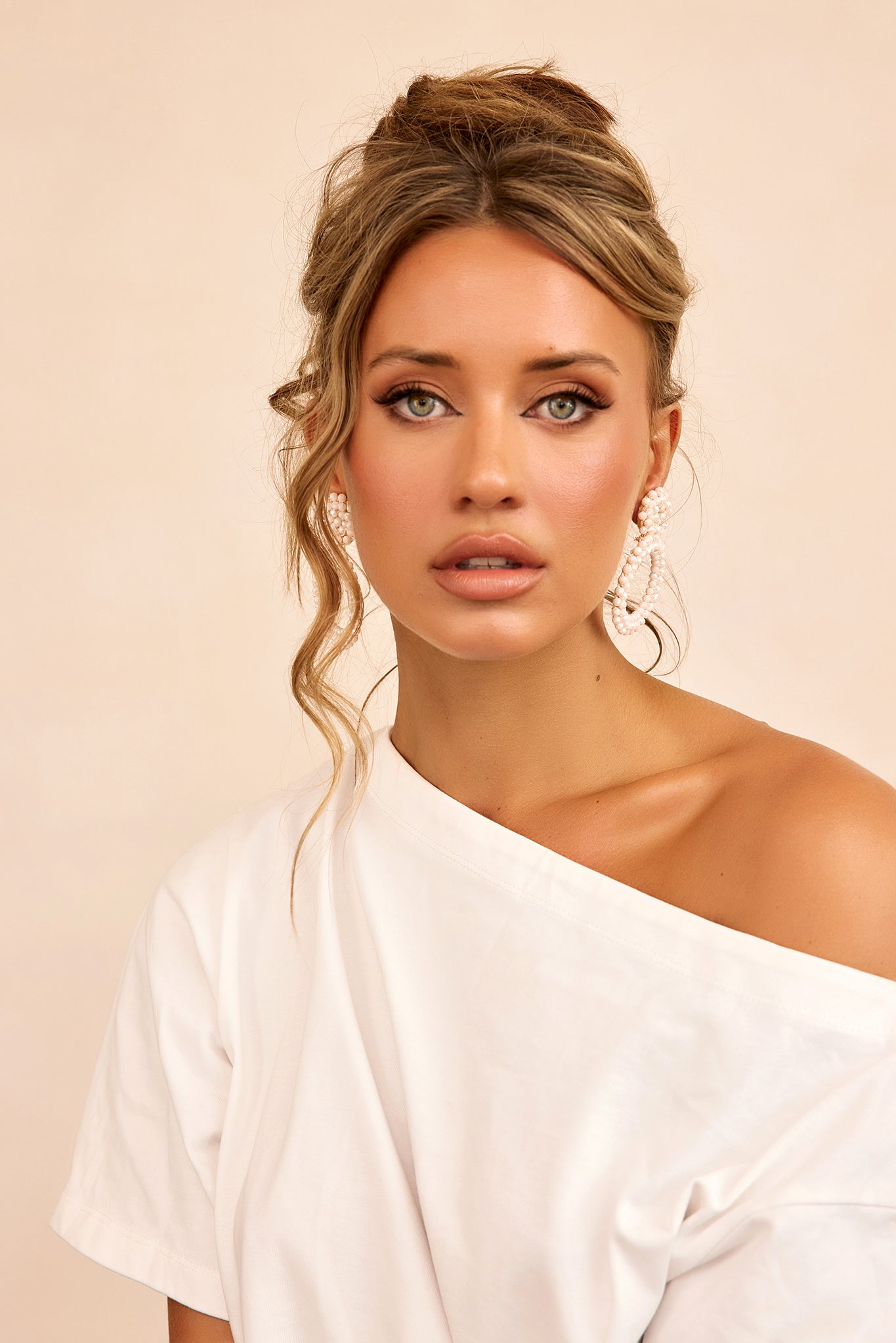 Halo Charm Earrings - Blush