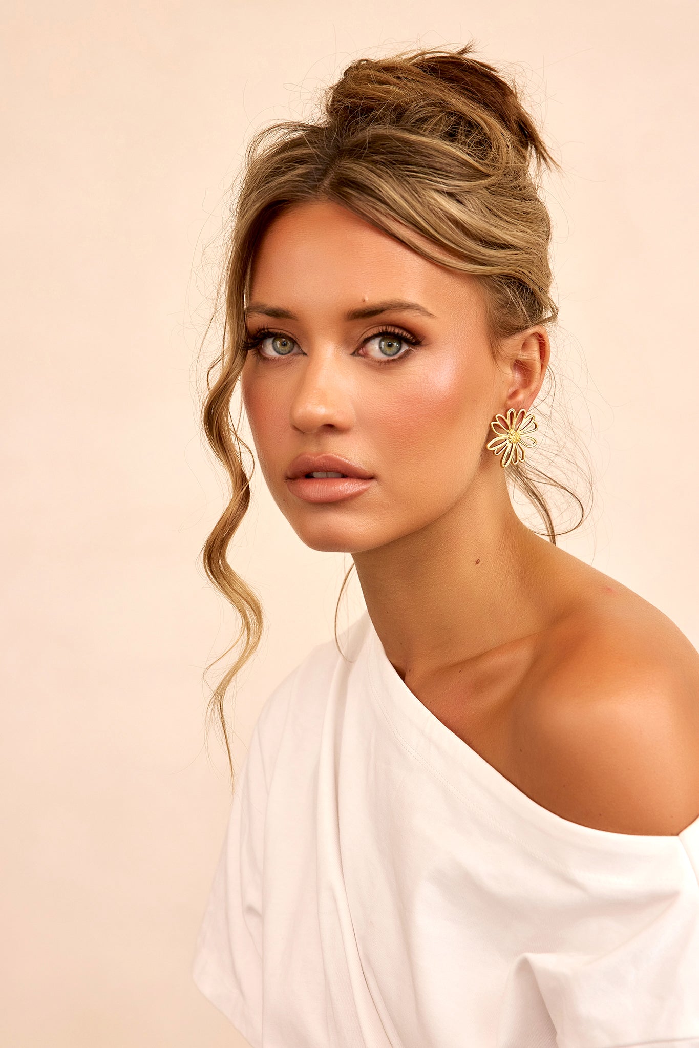 Kiss the Sun Earring