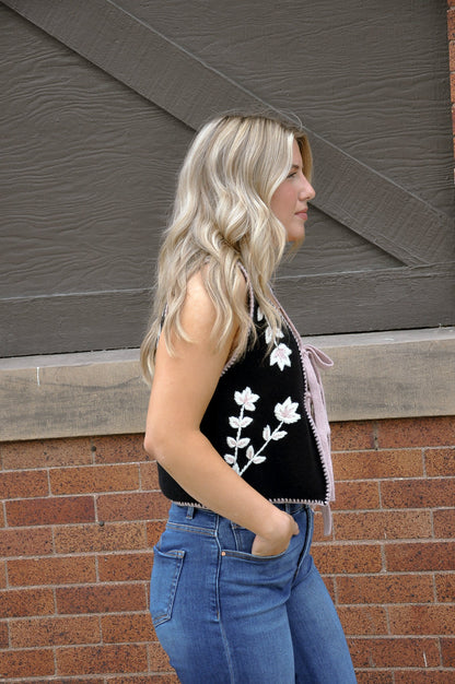 Floral Tie-front Knit Vest