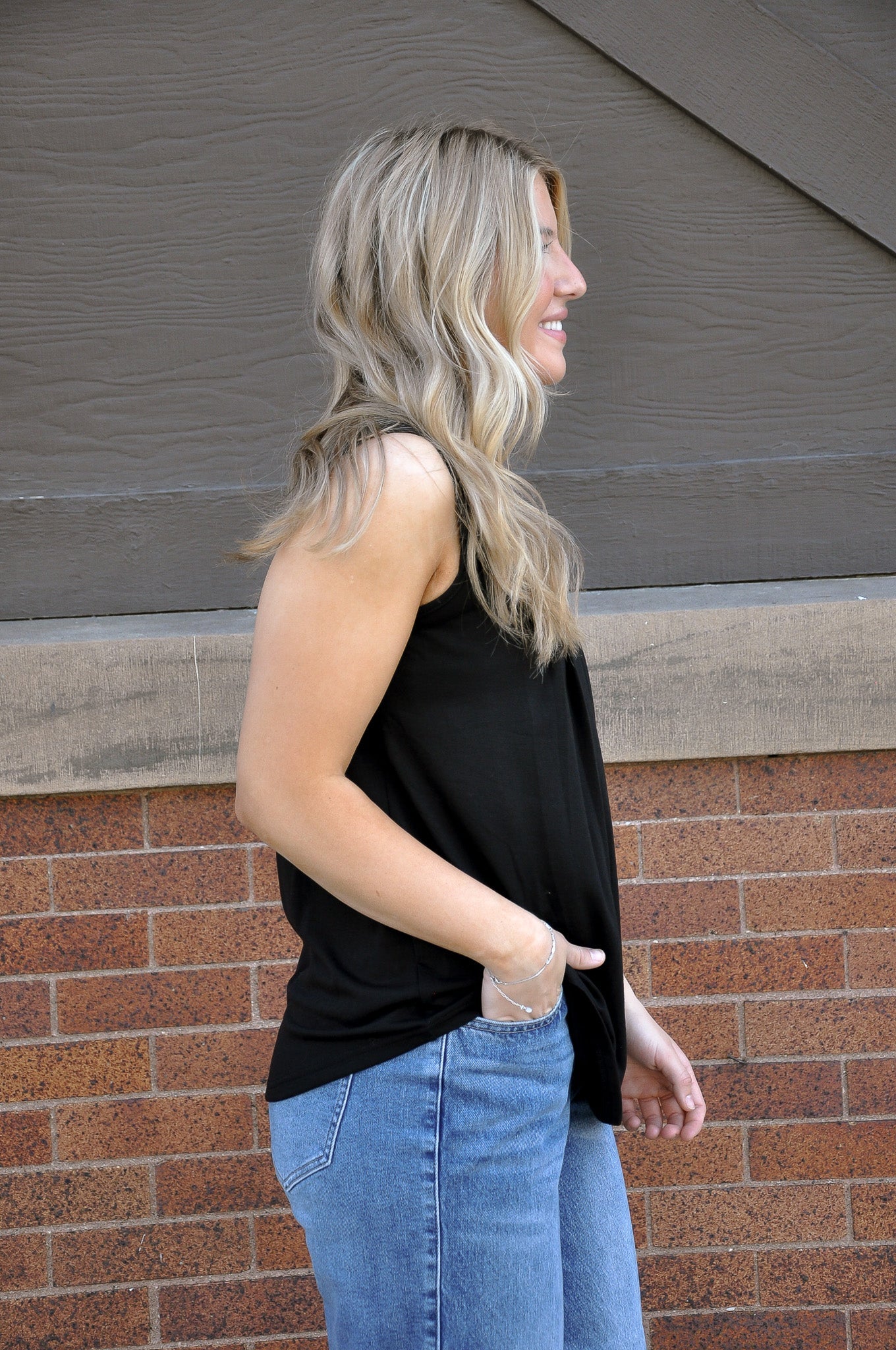 Lace Pleated Sleeveless Summer Blouse