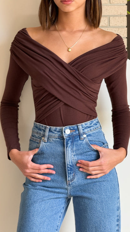 Elkie Off Shoulder Bodysuit - Chocolate